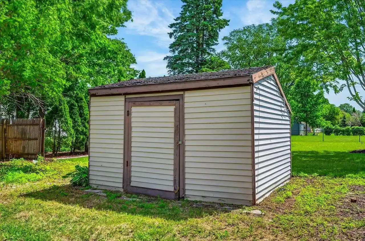 37th image of 2415 Hyacinth Avenue Avenue, Janesville, WI 53545 | MLS# 2025867