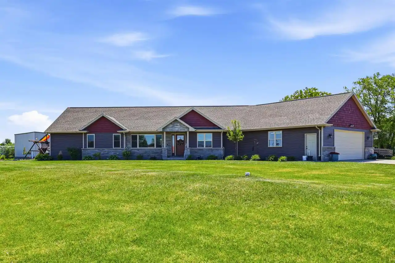 Homes for sale in Freedom, WI | W2111 Lau Road Road, Freedom, WI 54130 | MLS# 50327434