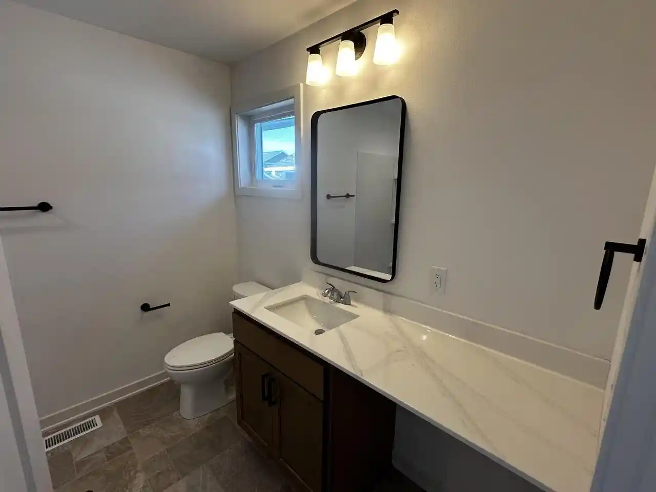 3rd image of 1068 Happy Lane Lane, Sheboygan Falls, WI 53085 | MLS# 1967415
