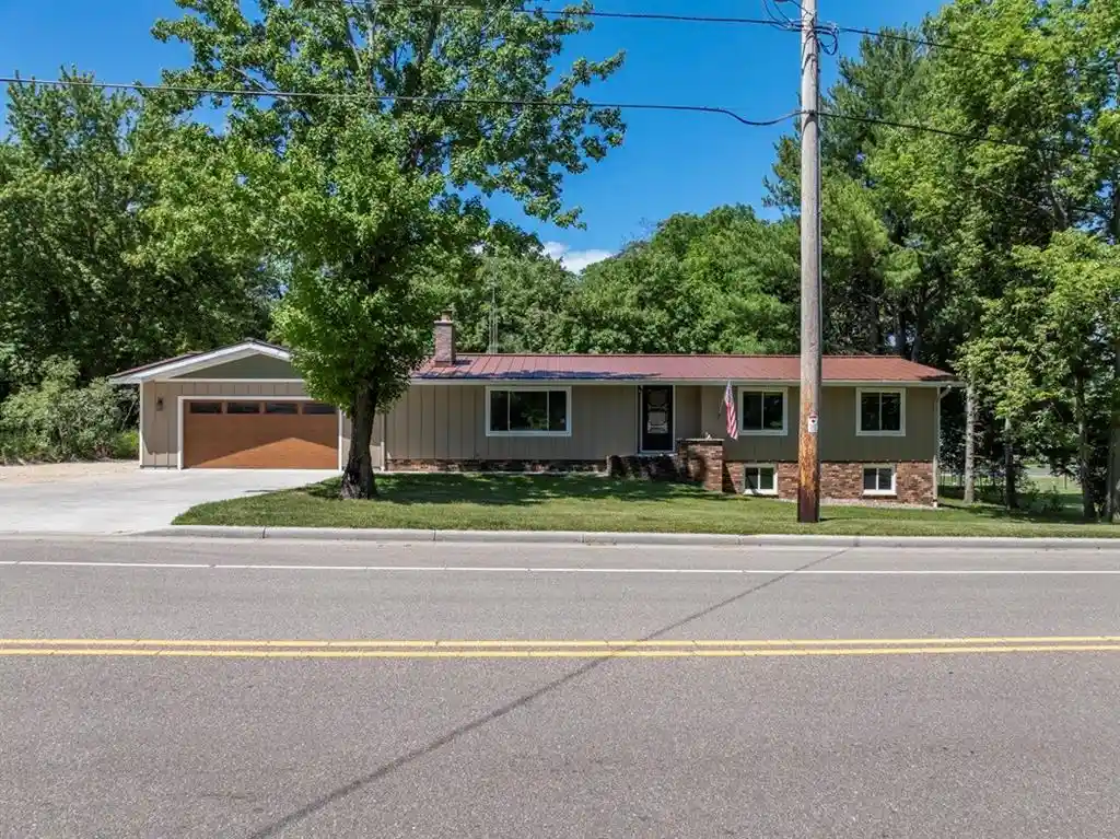 1st image of 1121 E Laneville Avenue Avenue, Durand, WI 54736 | MLS# 1602281