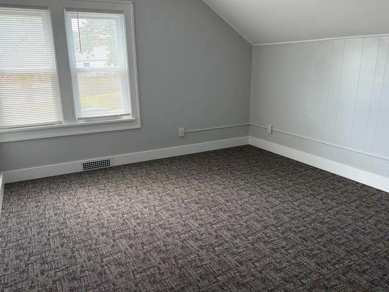 Photo 4 of Single family home for sale at 1028 Georgia Avenue Avenue, Sheboygan, WI 53081 | MLS# 1967439 | Listing updated on 2026-09-15