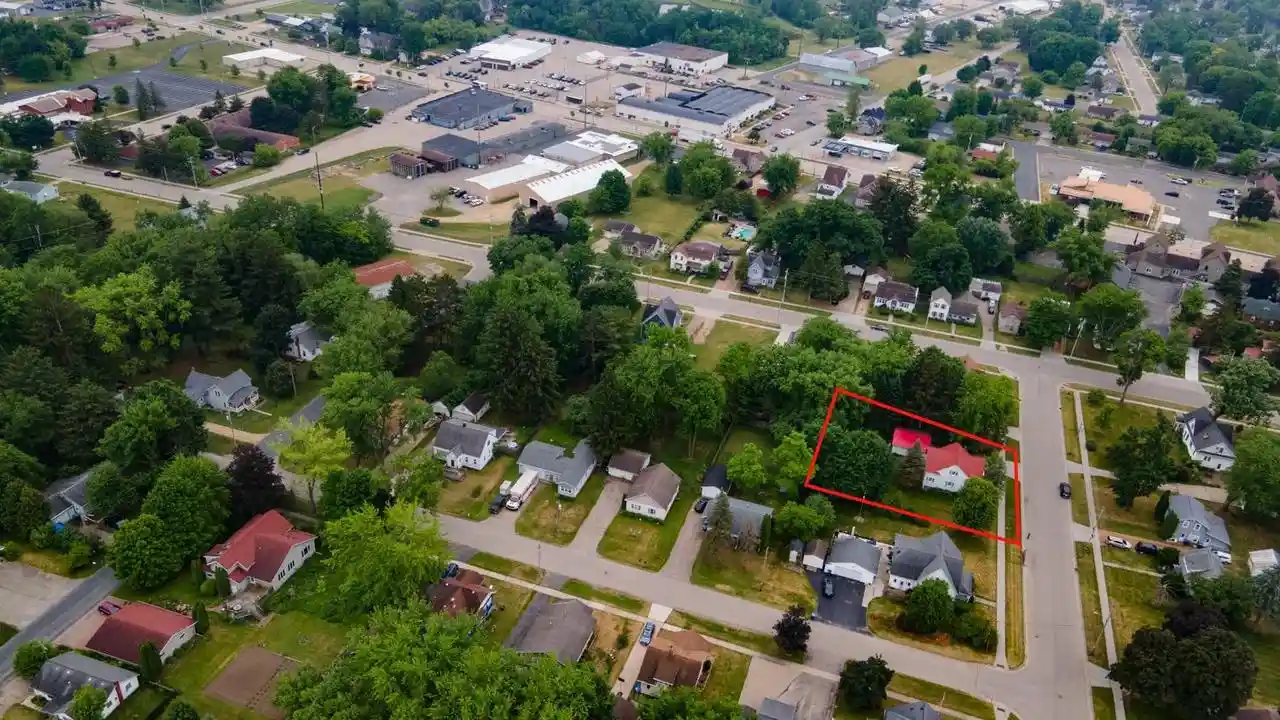 Photo 3 of Single family home for sale at 215 N Oxford Street Street, Wautoma, WI 54982 | MLS# 50327444 | Listing updated on 2026-09-17