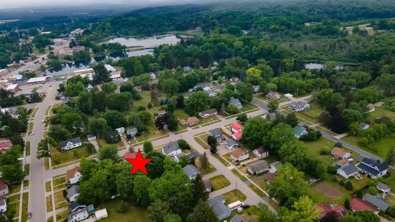Photo 4 of Single family home for sale at 215 N Oxford Street Street, Wautoma, WI 54982 | MLS# 50327444 | Listing updated on 2026-09-17