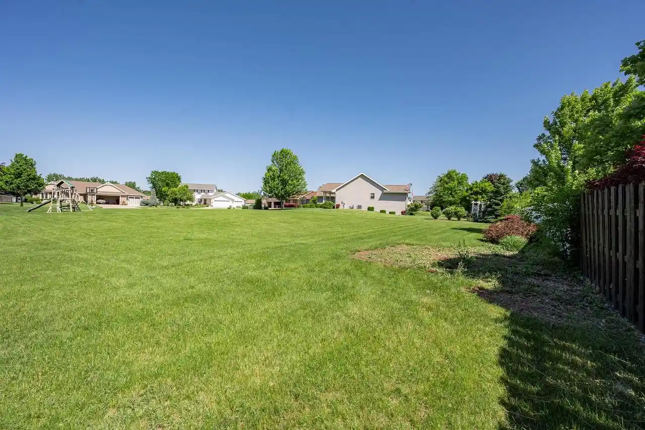 4th image of 1630 Panther Court Court, New Franken, WI 54229 | MLS# 50327446