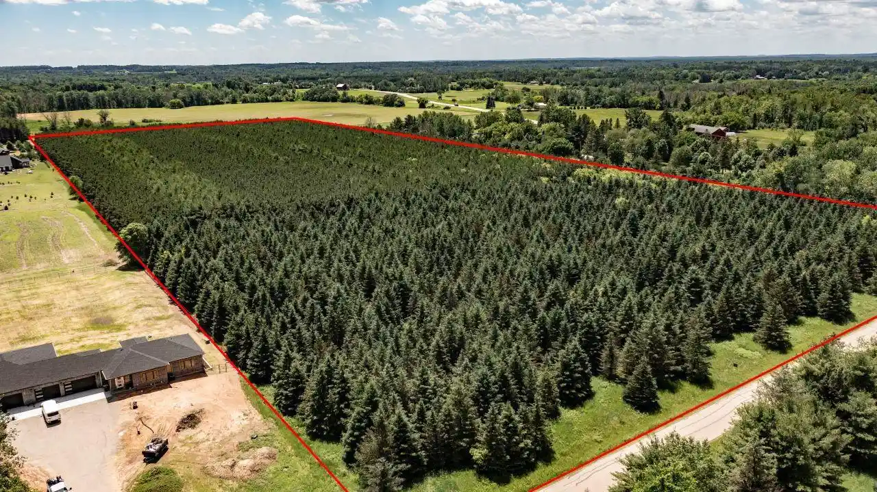 Homes for sale in New London, WI | Lyons Road Road, New London, WI 54961 | MLS# 50327448