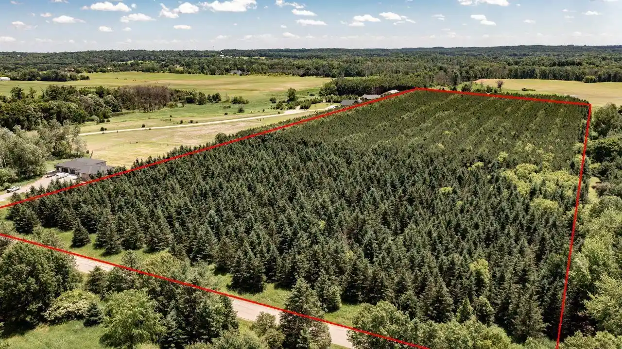 Homes for sale in New London, WI | Lyons Road Road, New London, WI 54961 | MLS# 50327448