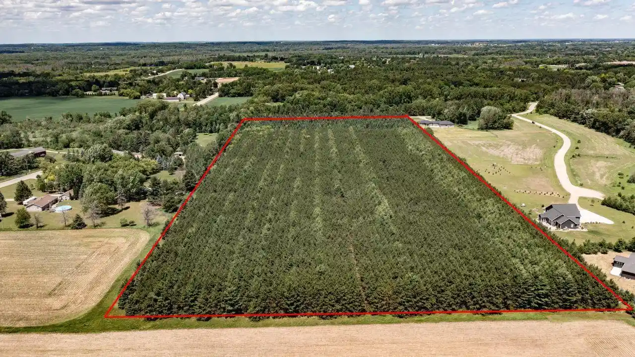 Homes for sale in New London, WI | Lyons Road Road, New London, WI 54961 | MLS# 50327448