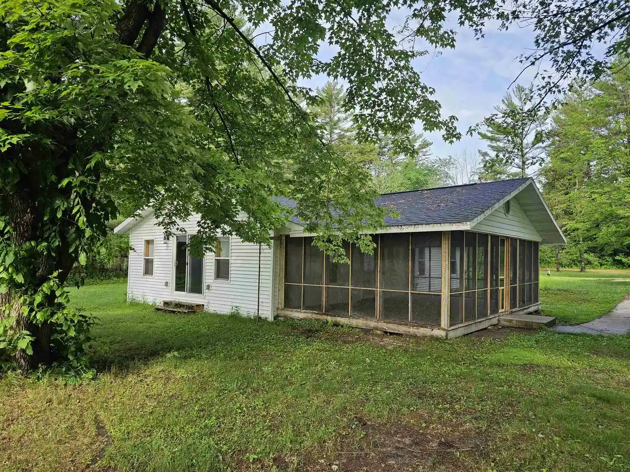 Homes for sale in Weyauwega, WI | E5897 North Shore Road Road, Weyauwega, WI 54983 | MLS# 50327459
