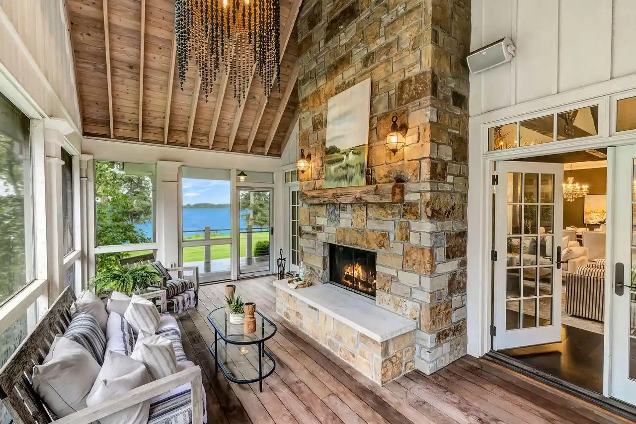 5th image of 3005 N Silver Cedar Road Road, Oconomowoc, WI 53066 | MLS# 1967449