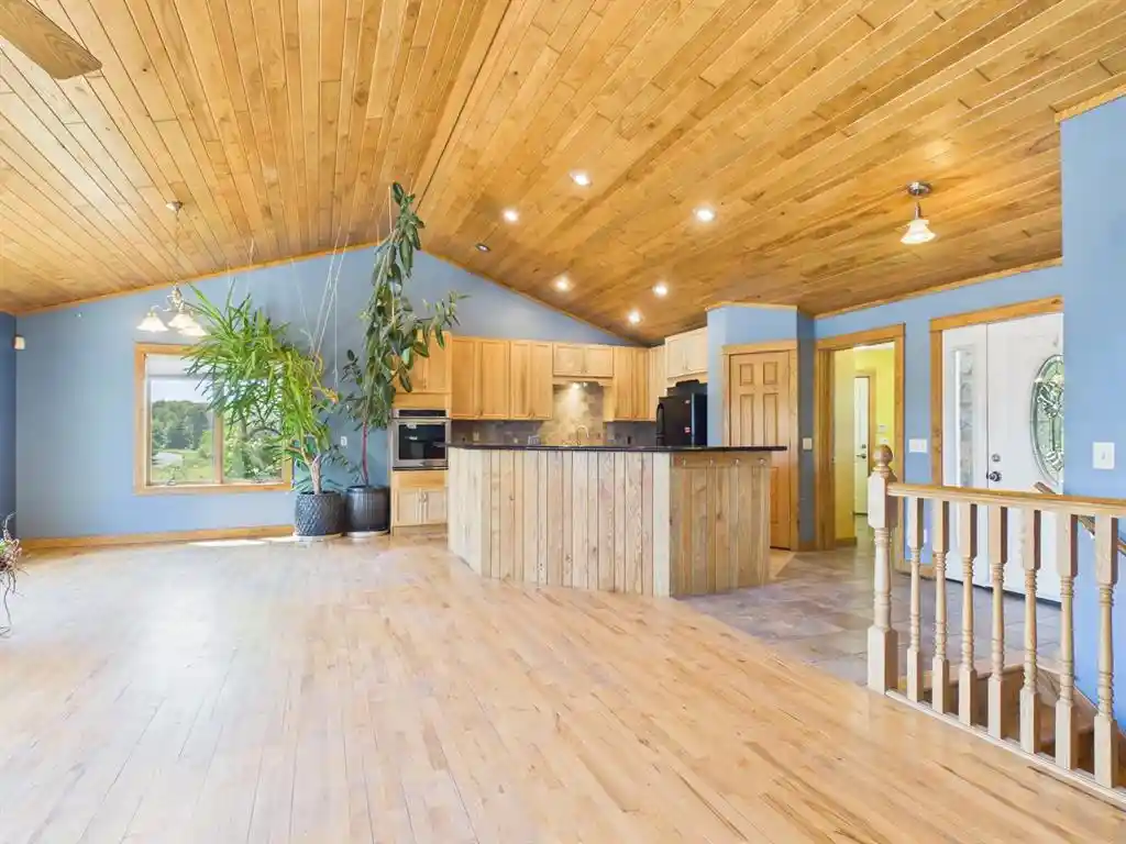 2nd image of 1729 Bear Lake Dr Dr, Dresser, WI 54009 | MLS# 1601554