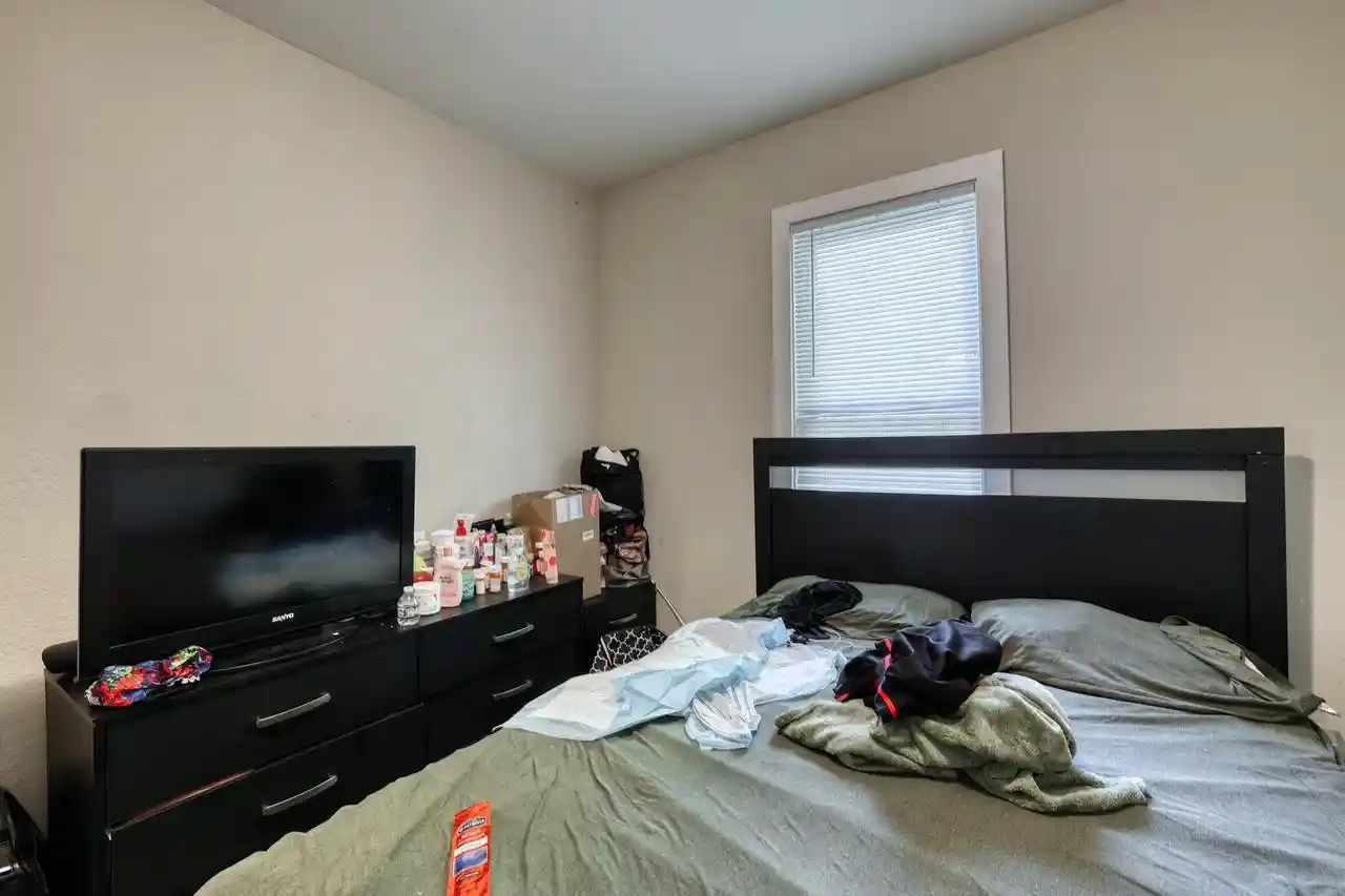Photo 2 of Multi family home for sale at 5009 N 38th Street Street #5009A, Milwaukee, WI 53209 | MLS# 1967473 | Listing updated on 2026-09-18