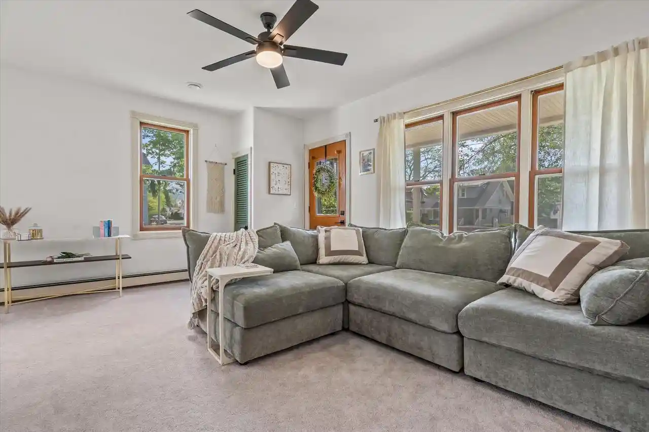 Homes for sale in South Milwaukee, WI | 903 N Chicago Avenue Avenue, South Milwaukee, WI 53172 | MLS# 1967500