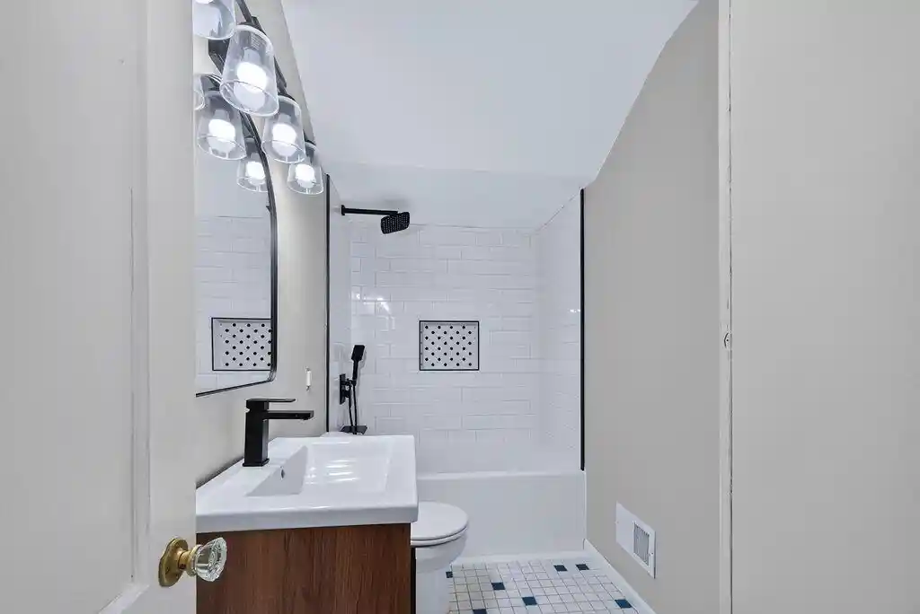5th image of 325 W South Street Street, Caledonia, MN 55921 | MLS# 1967511