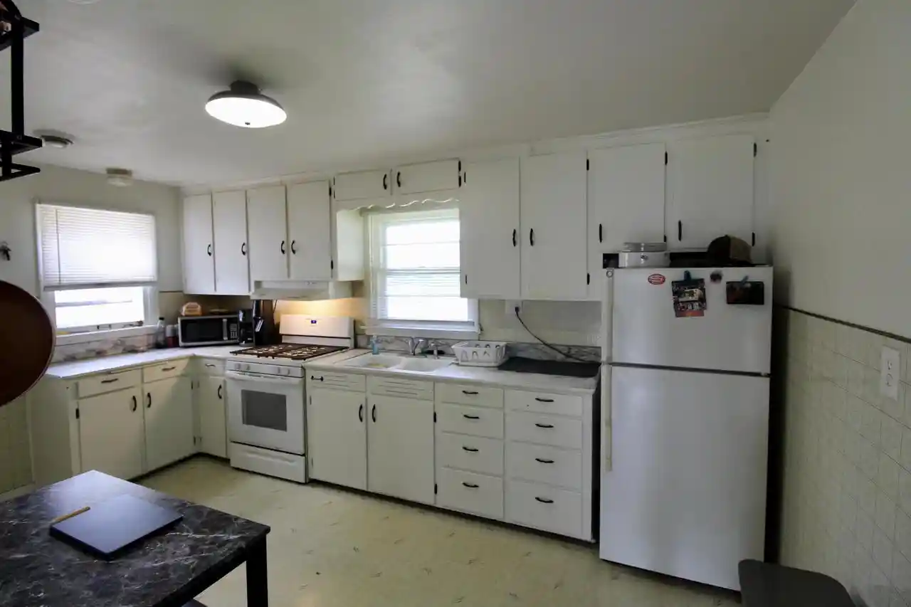 2nd image of 1341 Pershing Avenue Avenue, Sheboygan, WI 53083 | MLS# 1967512