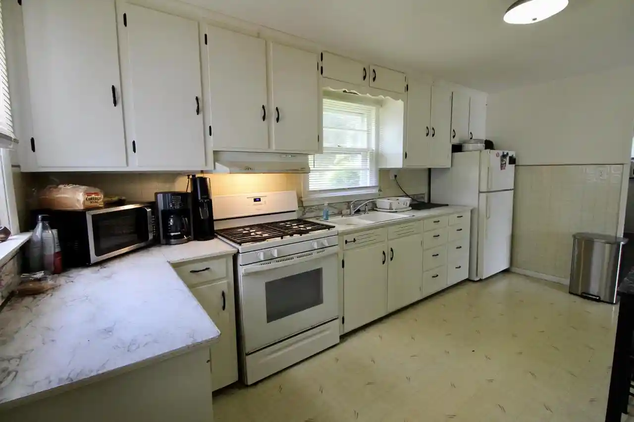 3rd image of 1341 Pershing Avenue Avenue, Sheboygan, WI 53083 | MLS# 1967512