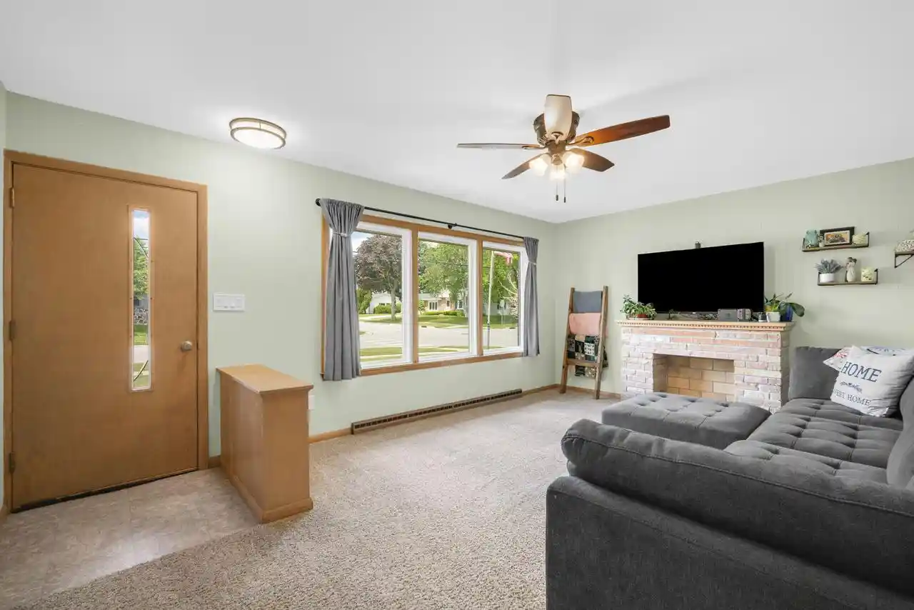 Homes for sale in Port Washington, WI | 117 W Monroe Street Street, Port Washington, WI 53074 | MLS# 1967517