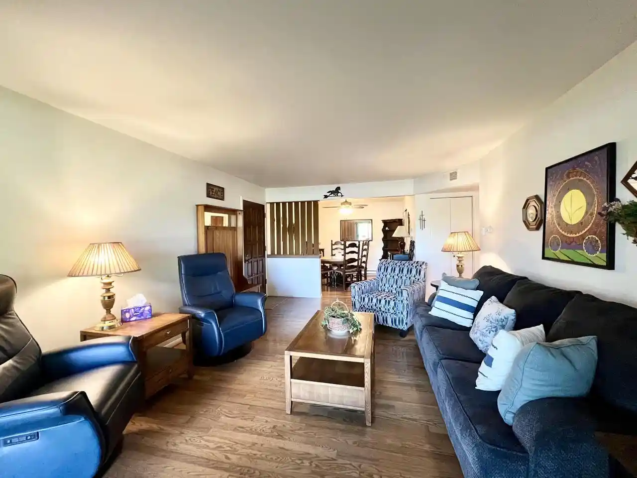 Homes for sale in Milwaukee, WI | 5165 S Root River Parkway Parkway #3, Milwaukee, WI 53228 | MLS# 1967521