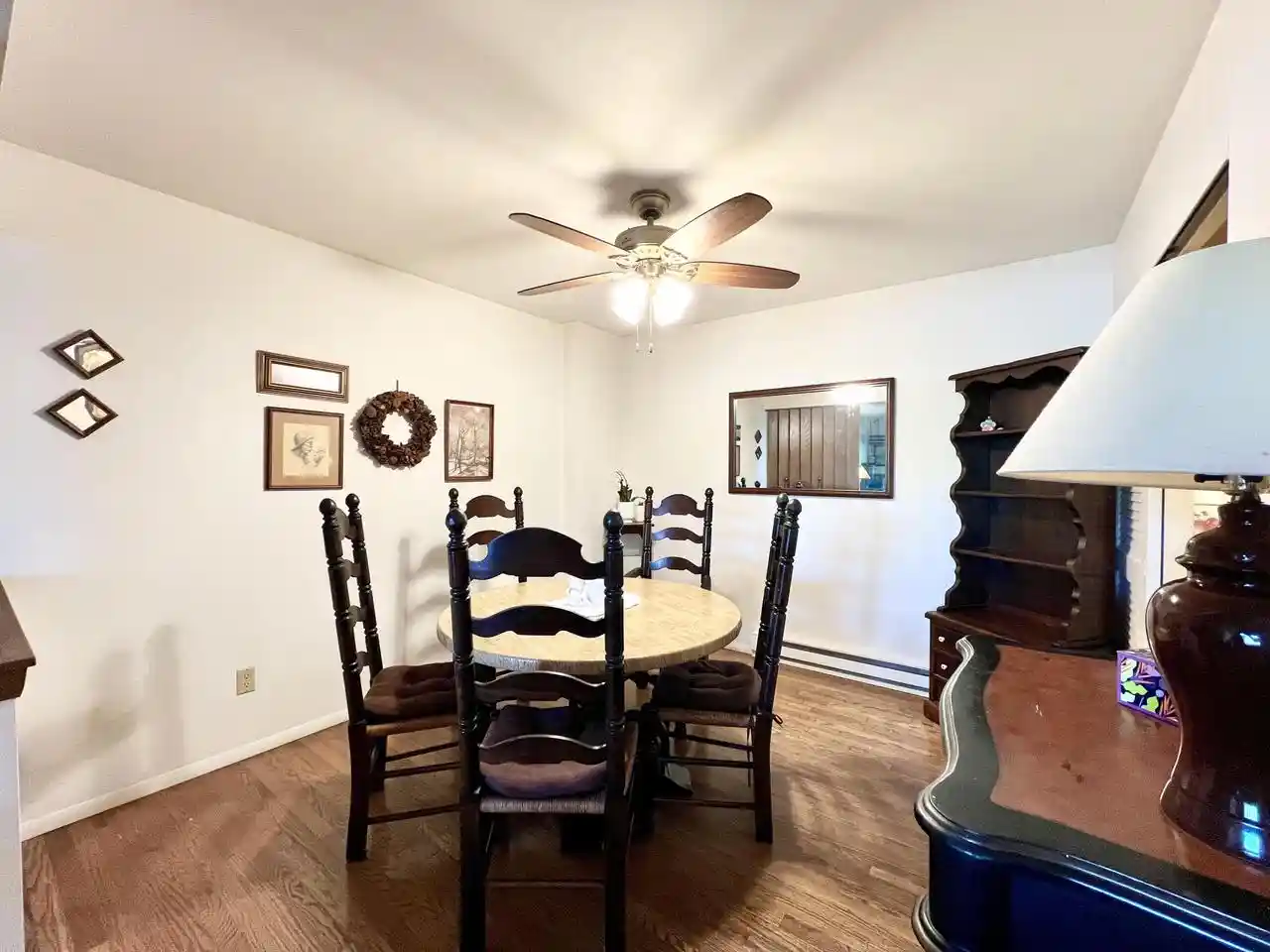 Homes for sale in Milwaukee, WI | 5165 S Root River Parkway Parkway, Milwaukee, WI 53228 | Houzeo