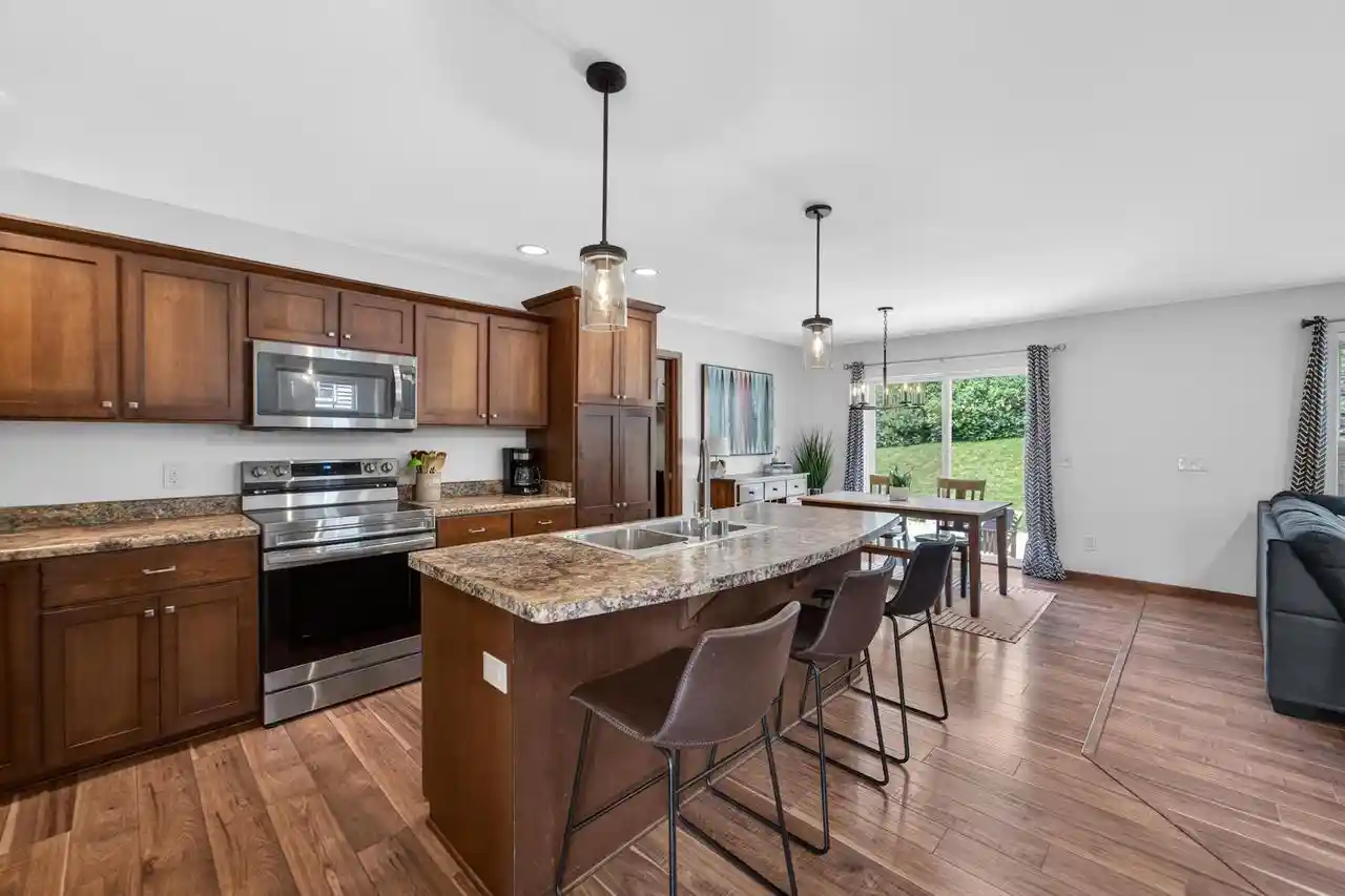 4th image of 428 Sugar Maple Lane Lane, Verona, WI 53593 | MLS# 2025945
