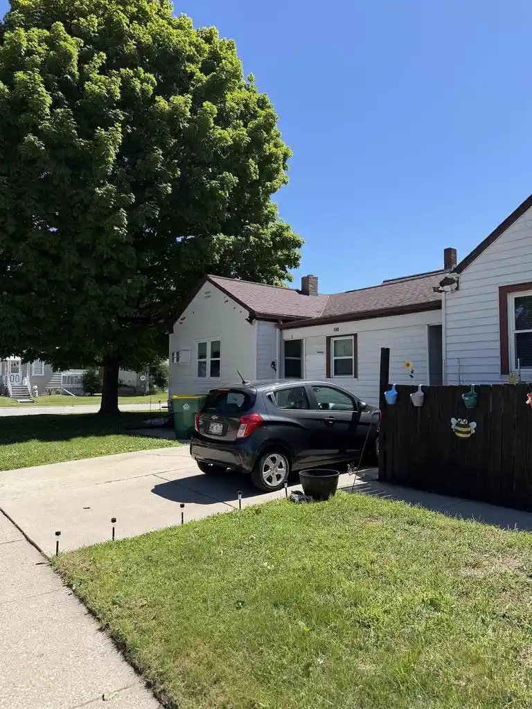 Homes for sale in Green Bay, WI | 1128 St George Street Street, Green Bay, WI 54302 | MLS# 50327466