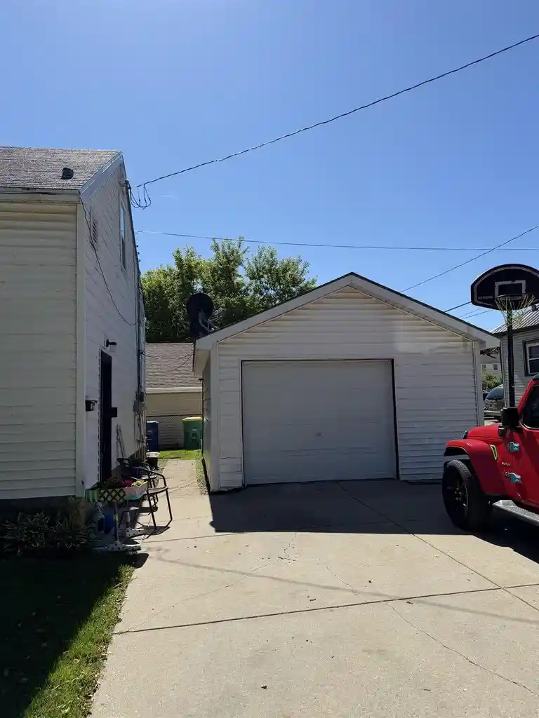 Homes for sale in Green Bay, WI | 818 St George Street Street, Green Bay, WI 54302 | MLS# 50327472