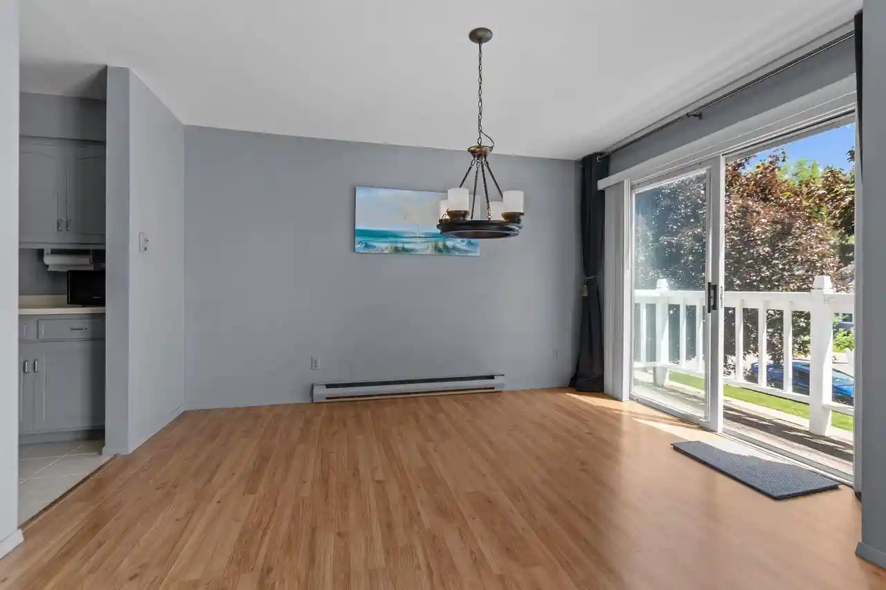 2nd image of 315 Harrison Street Street #7, Neenah, WI 54956 | MLS# 50327493