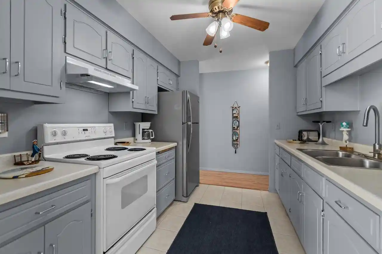4th image of 315 Harrison St St, Neenah, WI 54956