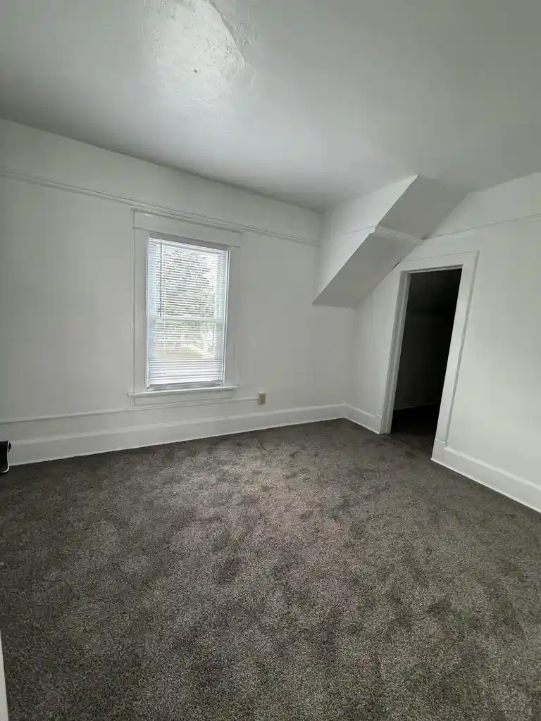 2nd image of 2006 S 11th St St, Sheboygan, WI 53081