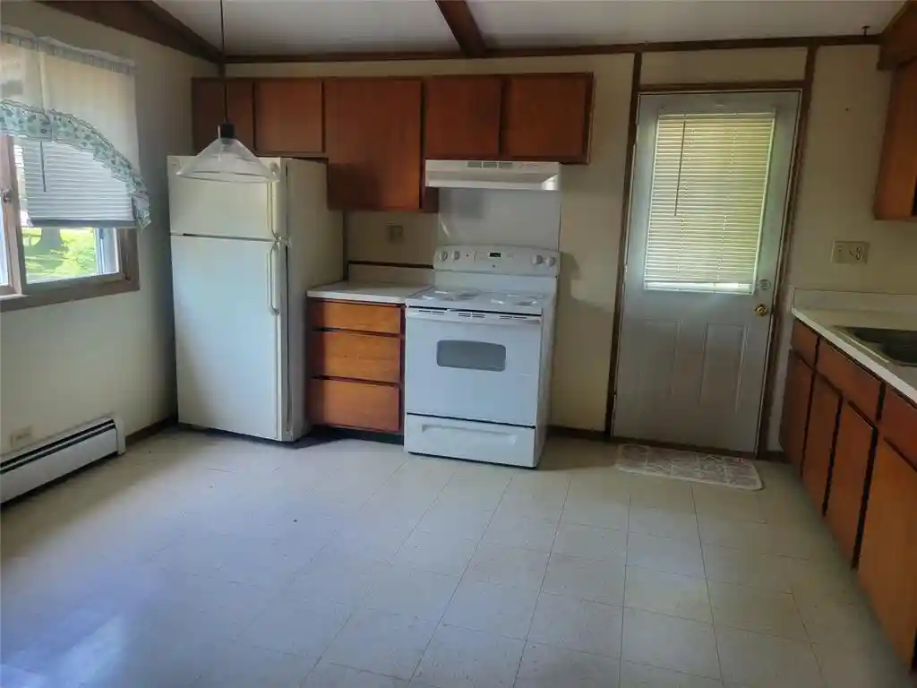 2nd image of 2514/2516 Skeels Ave Ave, Eau Claire, WI 54701