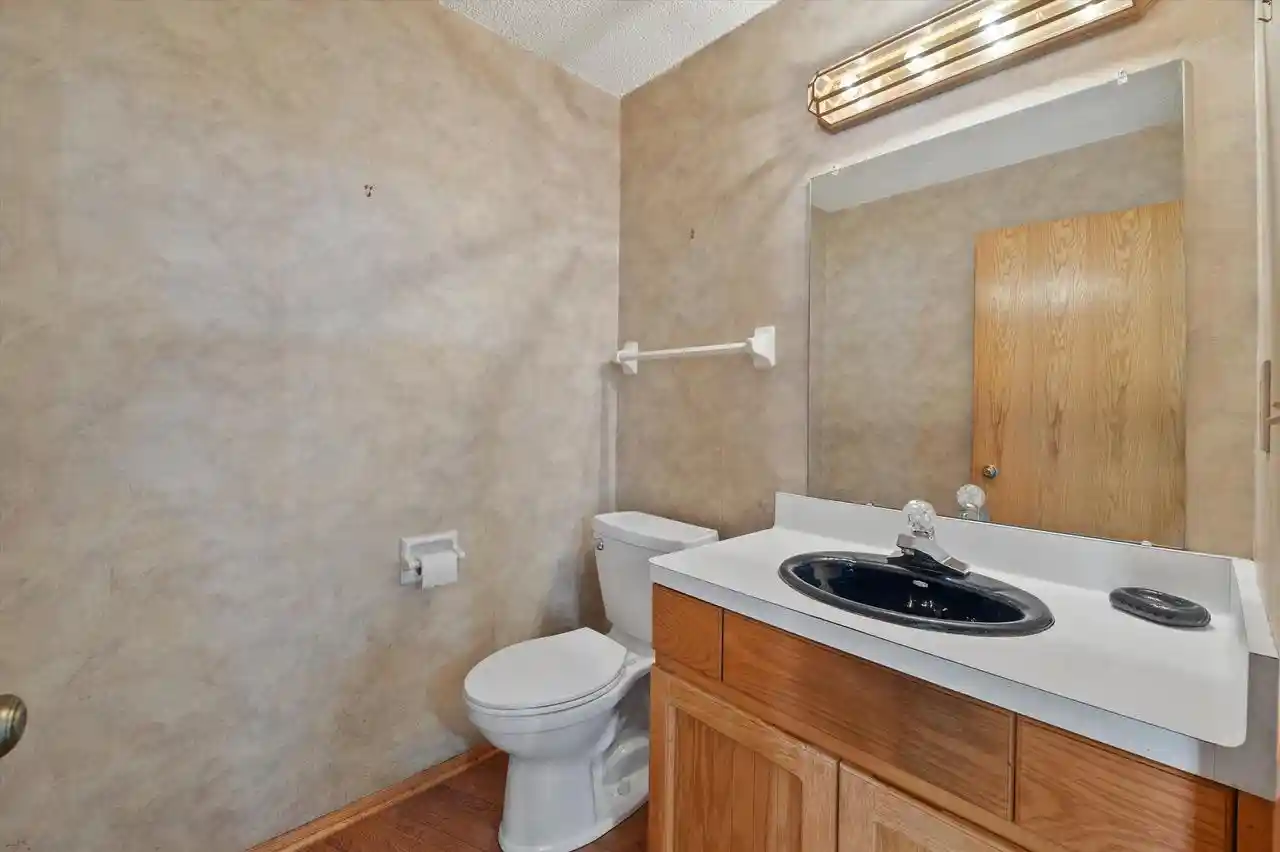 Homes for sale in New Berlin, WI | 15661 W Ridge Road Road, New Berlin, WI 53151 | MLS# 1967578