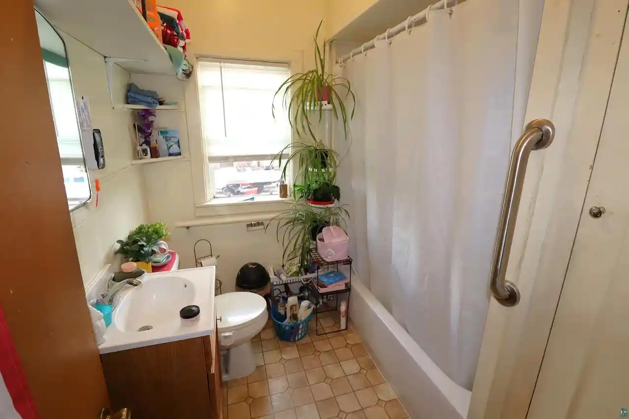 Photo 4 of Multi family home for sale at 1222 Lake Shore Dr E, Ashland, WI 54806 | MLS# 6126111 | Listing updated on 2026-06-16