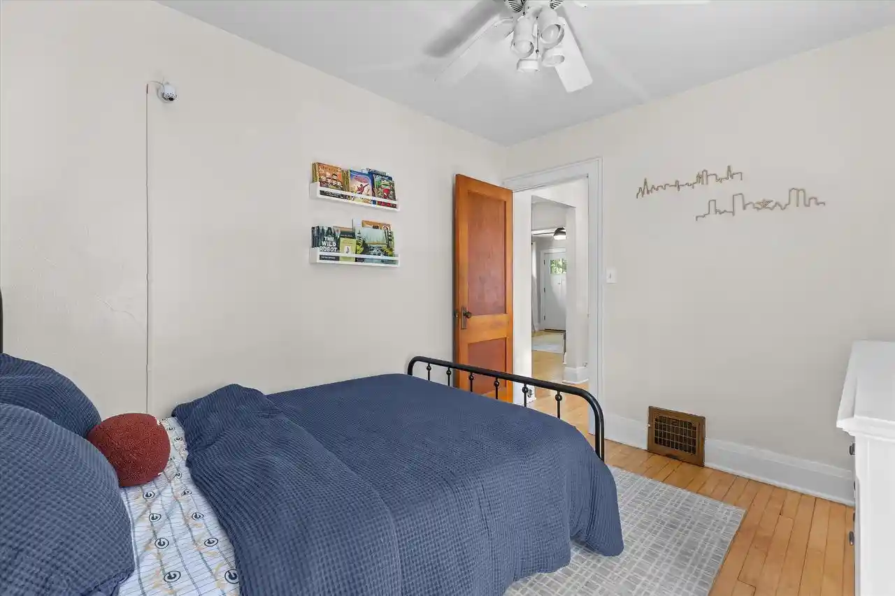 Homes for sale in Wauwatosa, WI | 6431 Vista Avenue Avenue, Wauwatosa, WI 53213 | MLS# 1967610