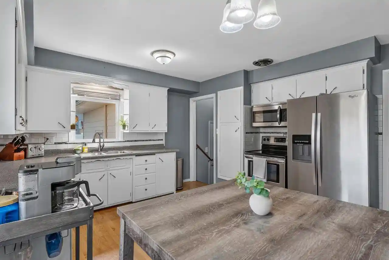 3rd image of 273 E Mcwilliams Street Street, Fond Du Lac, WI 54935 | MLS# 50327504