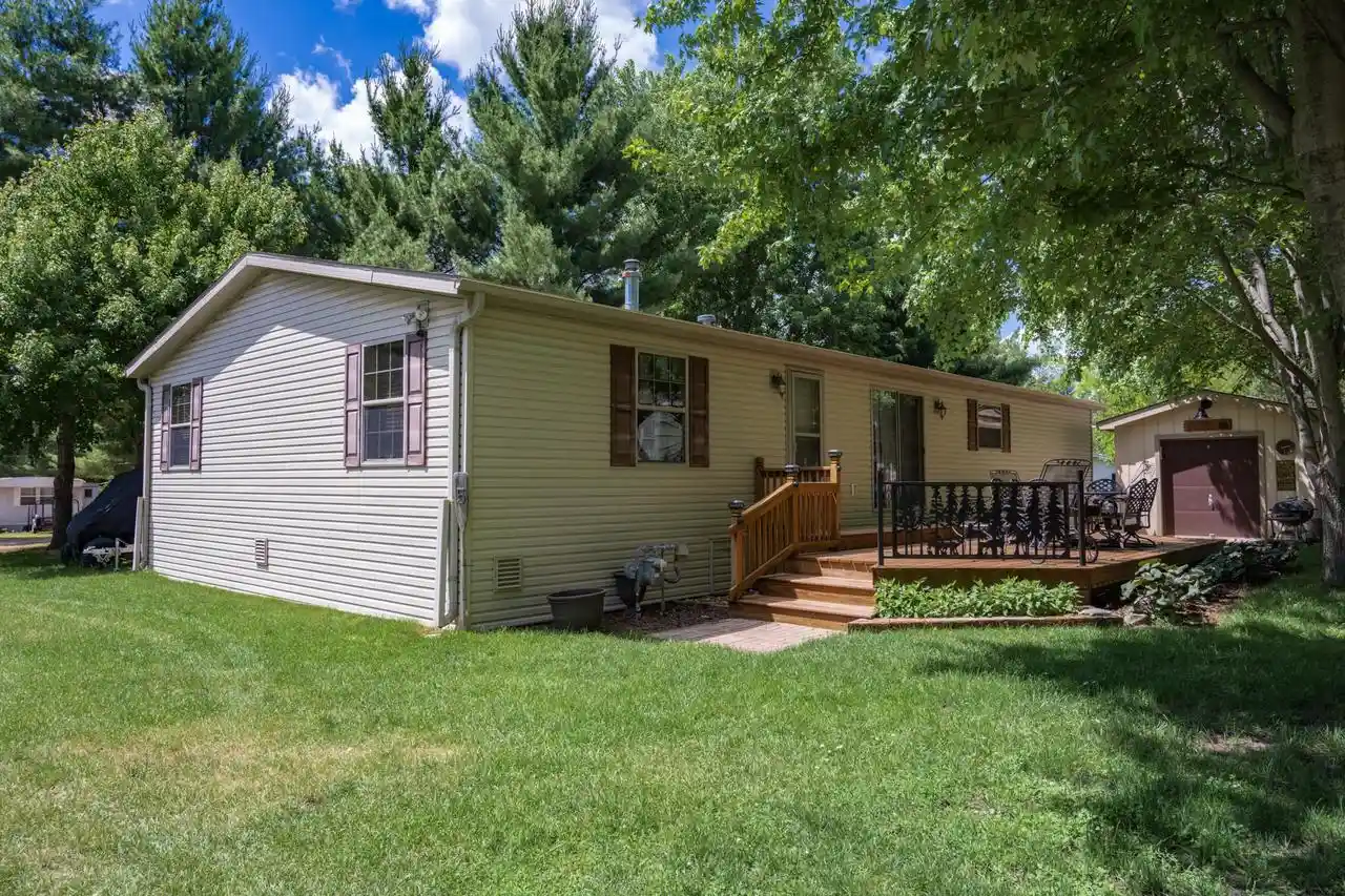1st image of 5 Deer Run Run, Mauston, WI 53848 | MLS# 2025992