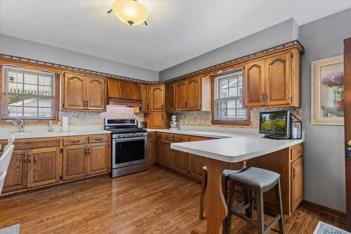 Homes for sale in Cedarburg, WI | N37w6046 Wurthmann Street Street, Cedarburg, WI 53012 | MLS# 1967618
