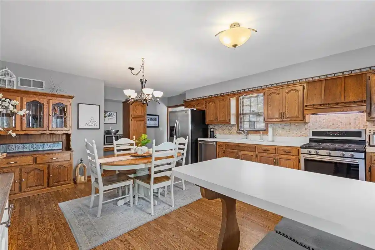 Homes for sale in Cedarburg, WI | N37w6046 Wurthmann Street Street, Cedarburg, WI 53012 | MLS# 1967618