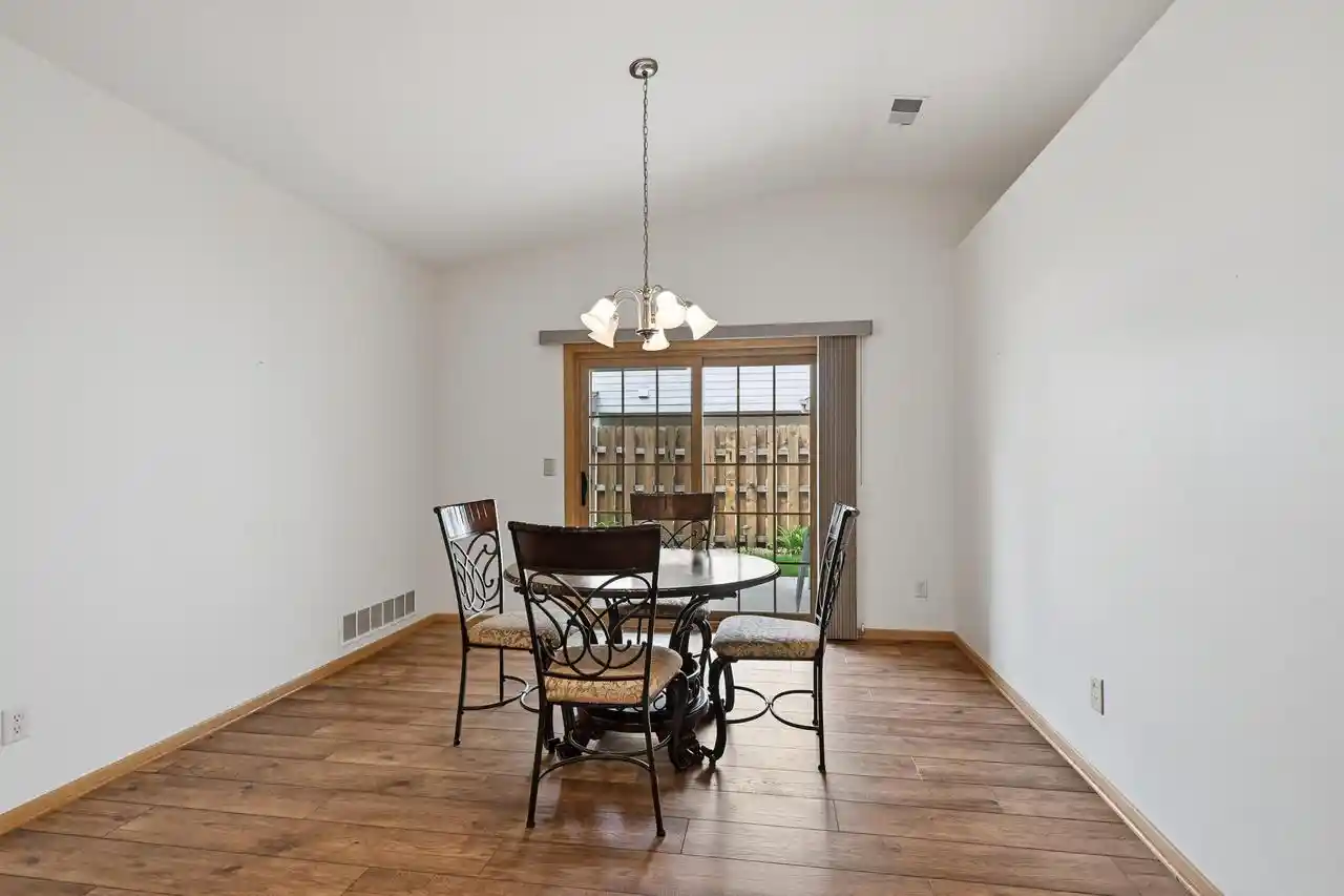 4th image of 2011 27Th Avenue Avenue, Kenosha, WI 53140 | MLS# 1967619