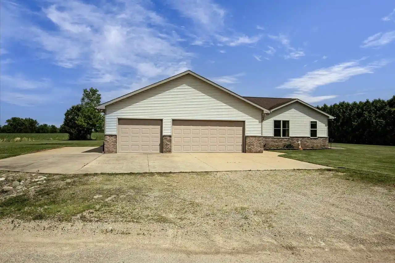Homes for sale in Larsen, WI | 8388 Moeser Lane Lane, Larsen, WI 54947 | MLS# 50327519