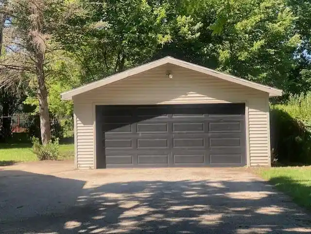 4th image of 638 E Columbine Dr Dr, Beloit, WI 53511 | MLS# 2025997