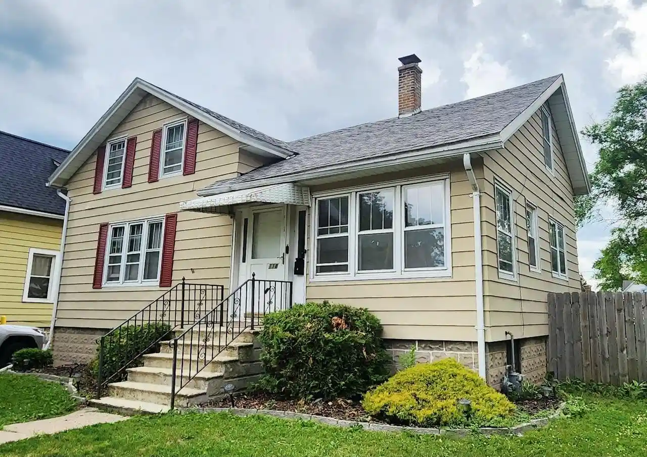 1st image of 118 W Arndt Street Street, Fond Du Lac, WI 54935 | MLS# 50327529