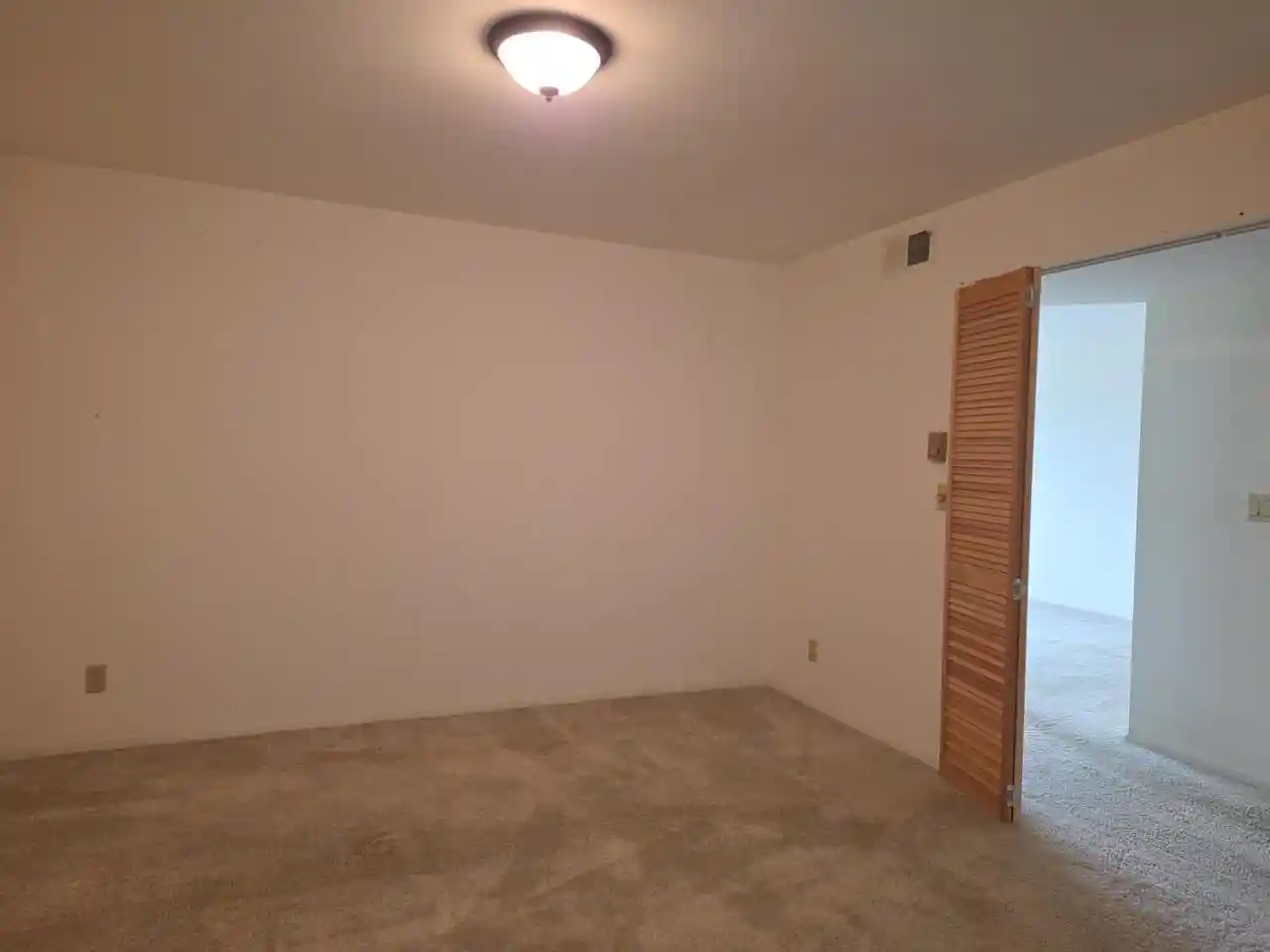 Homes for sale in Greenfield, WI | 9330 W Forest Home Avenue Avenue #3, Greenfield, WI 53228 | MLS# 1967658