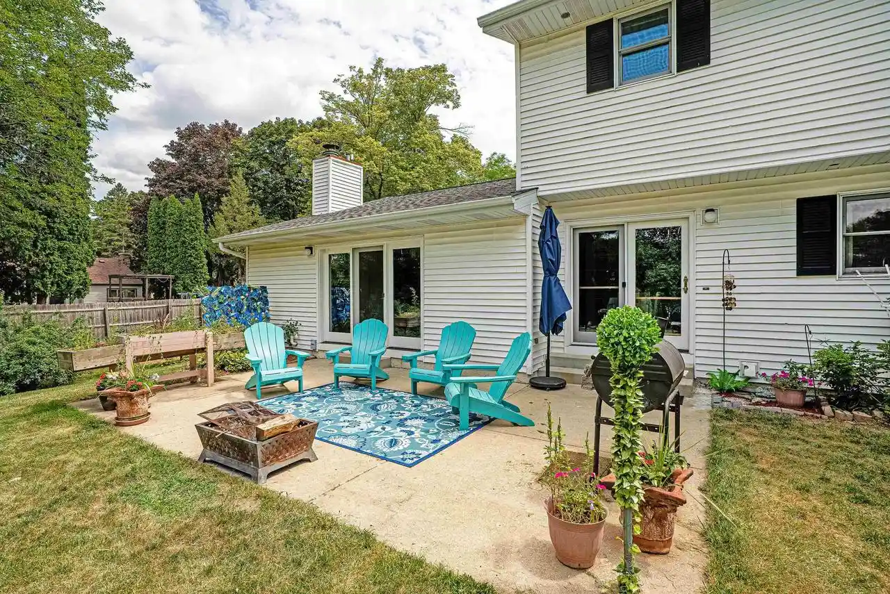 5th image of 10 Lamplighter Way Way, Madison, WI 53714 | MLS# 2026010