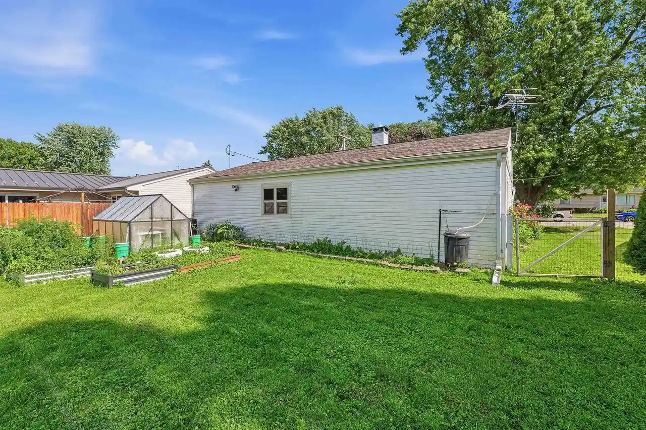Homes for sale in Beaver Dam, WI | 140 Wisconsin Street Street, Beaver Dam, WI 53916 | MLS# 2026023
