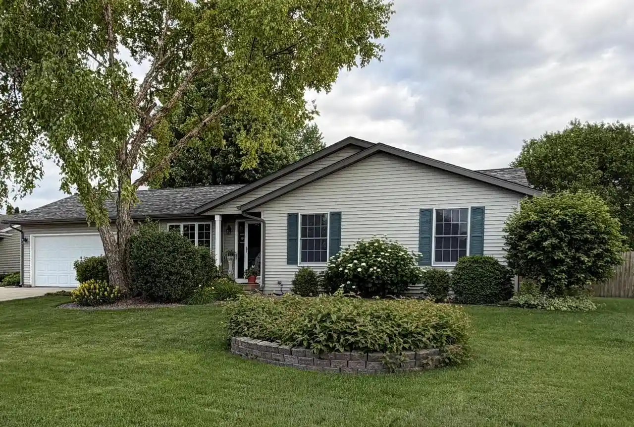 1st image of 4242 Saratoga Dr Dr, Janesville, WI 53546 | MLS# 2026027