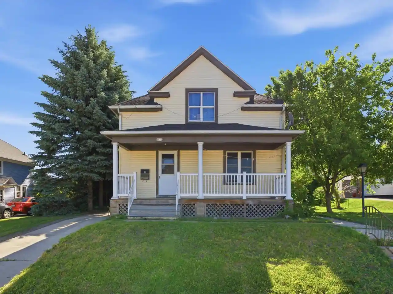 3rd image of 1113 S 13th St St, Manitowoc, WI 54220