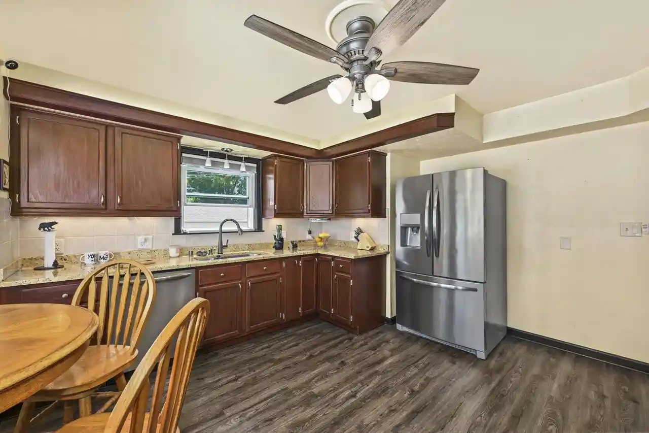 Homes for sale in South Milwaukee, WI | 1629 Minnesota Avenue Avenue, South Milwaukee, WI 53172 | MLS# 1967689