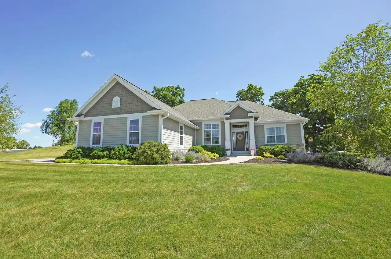 1st image of W279n8618 Twin Pine Circle Circle, Hartland, WI 53029 | MLS# 1967705