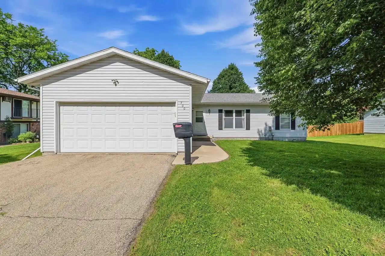 Homes for sale in Beaver Dam, WI | 700 S Lincoln Avenue Avenue, Beaver Dam, WI 53916 | MLS# 2026033