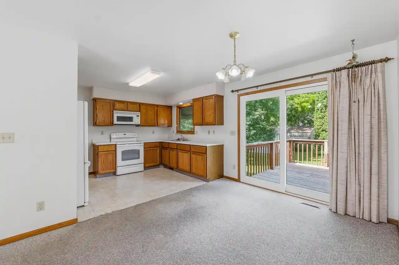 Homes for sale in Beaver Dam, WI | 700 S Lincoln Avenue Avenue, Beaver Dam, WI 53916 | MLS# 2026033