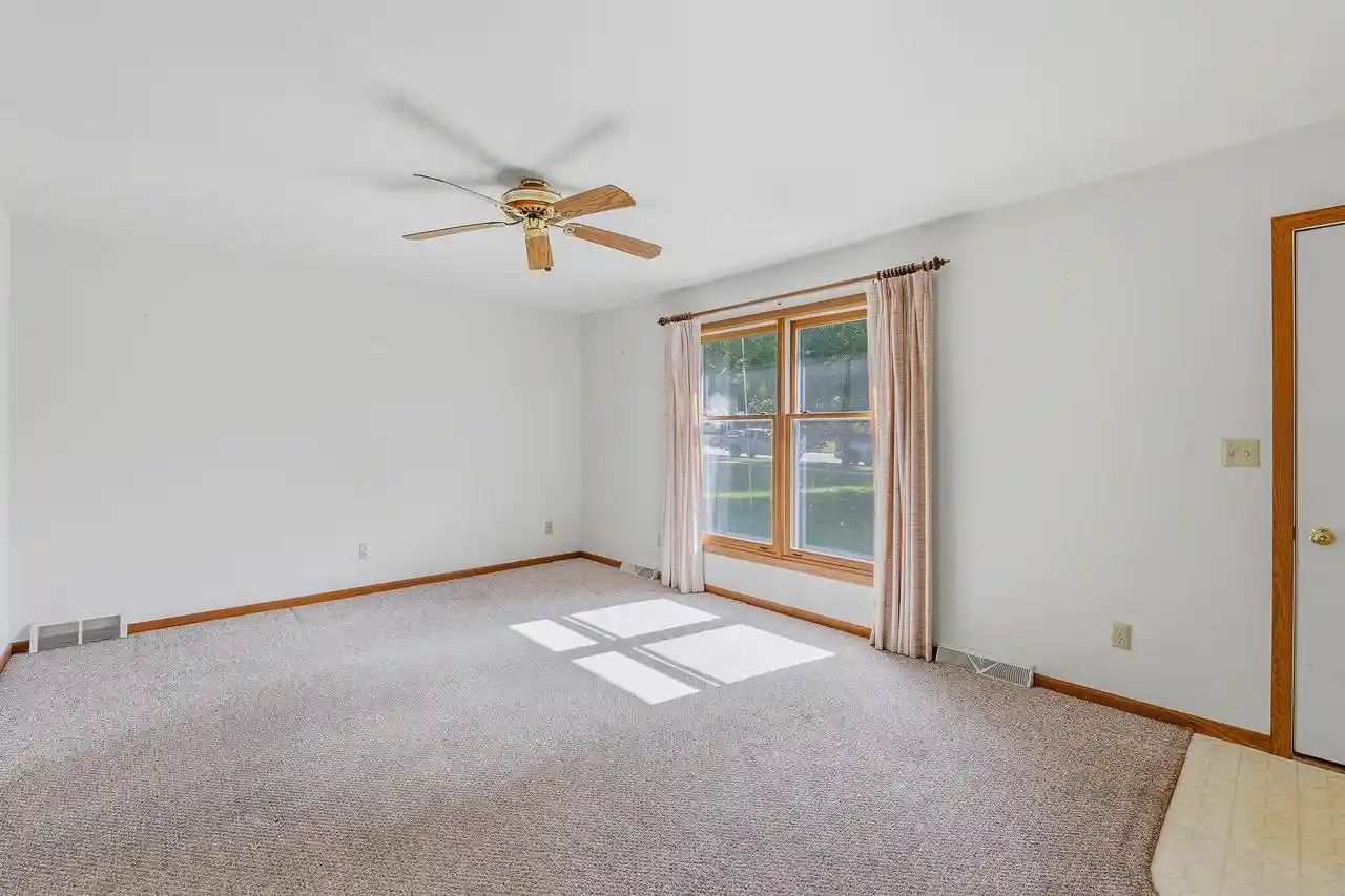 Homes for sale in Beaver Dam, WI | 700 S Lincoln Avenue Avenue, Beaver Dam, WI 53916 | MLS# 2026033